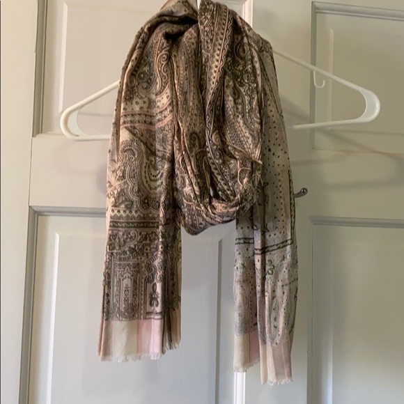 Ladies collection of scarves - Picture 10 of 14